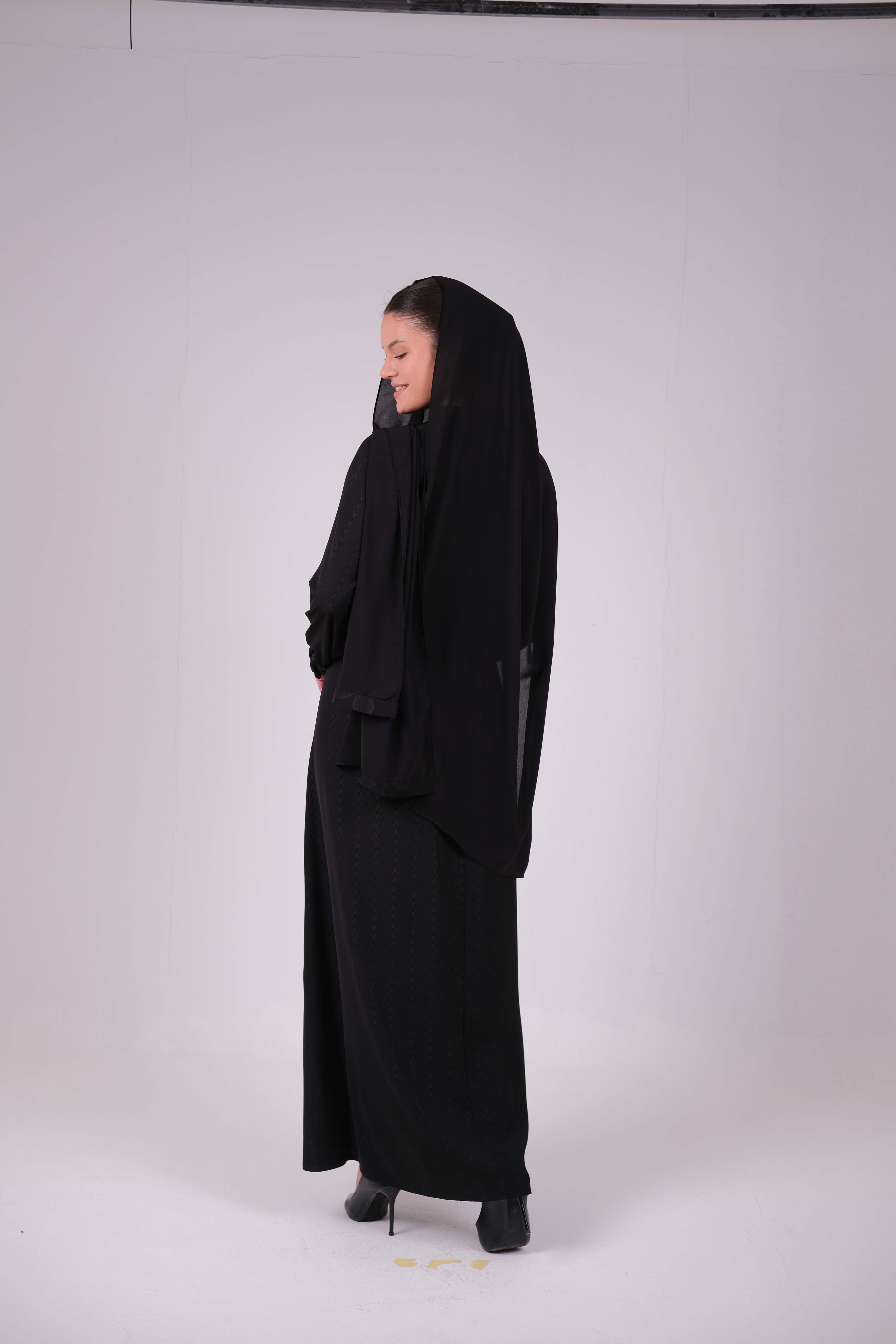 Edge Line Abaya