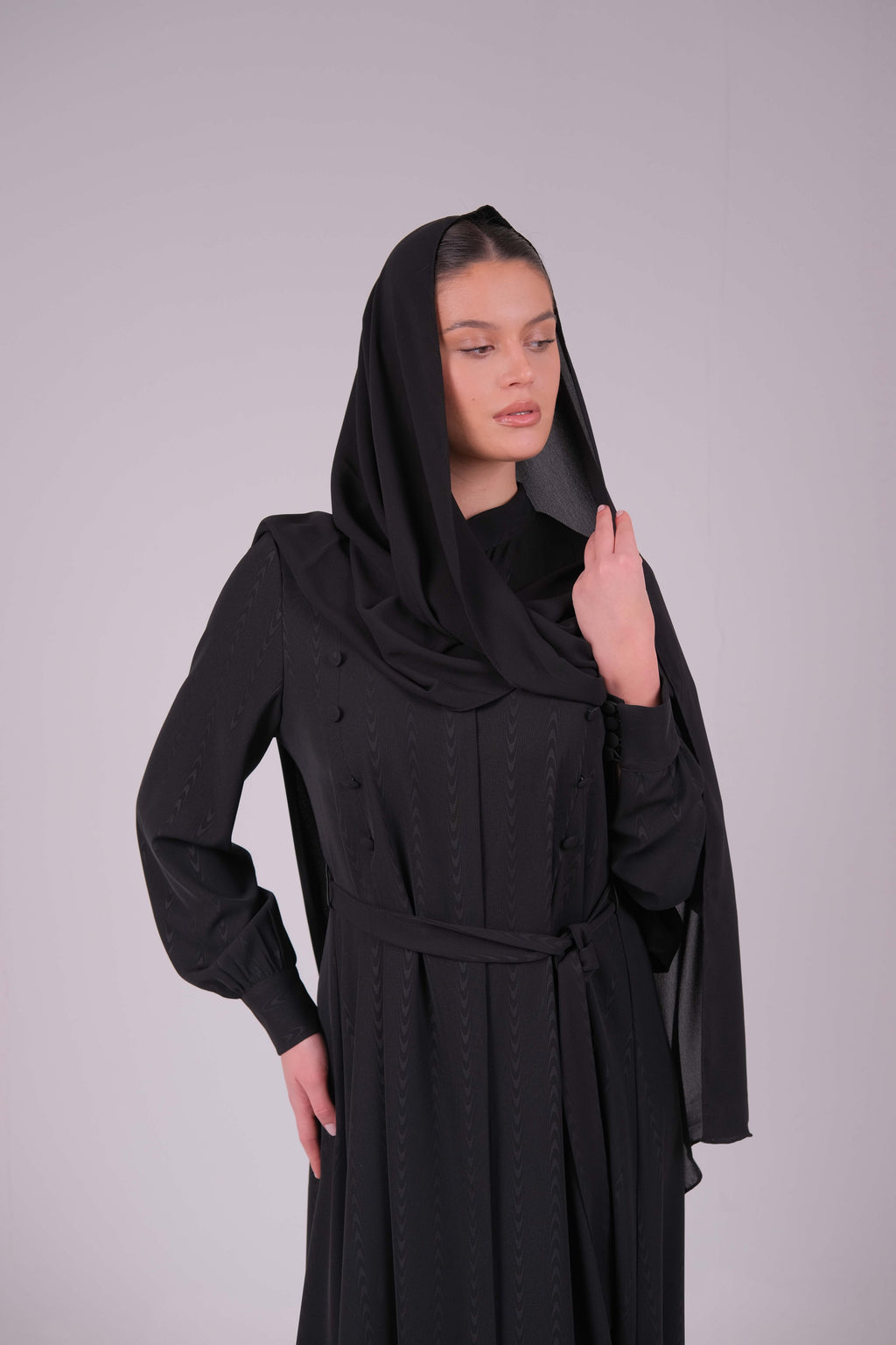 Edge Line Abaya