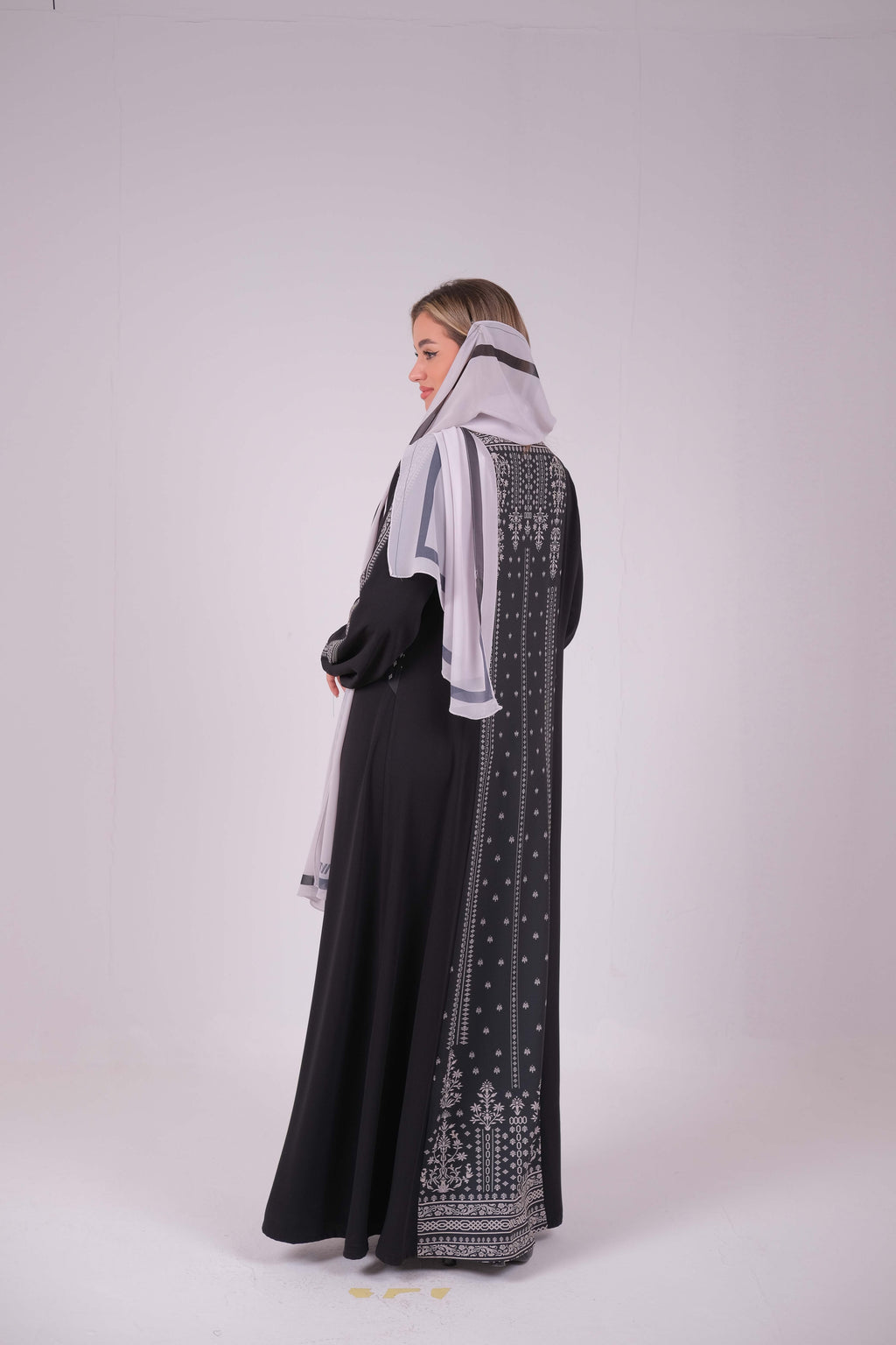 Salsabil Abaya