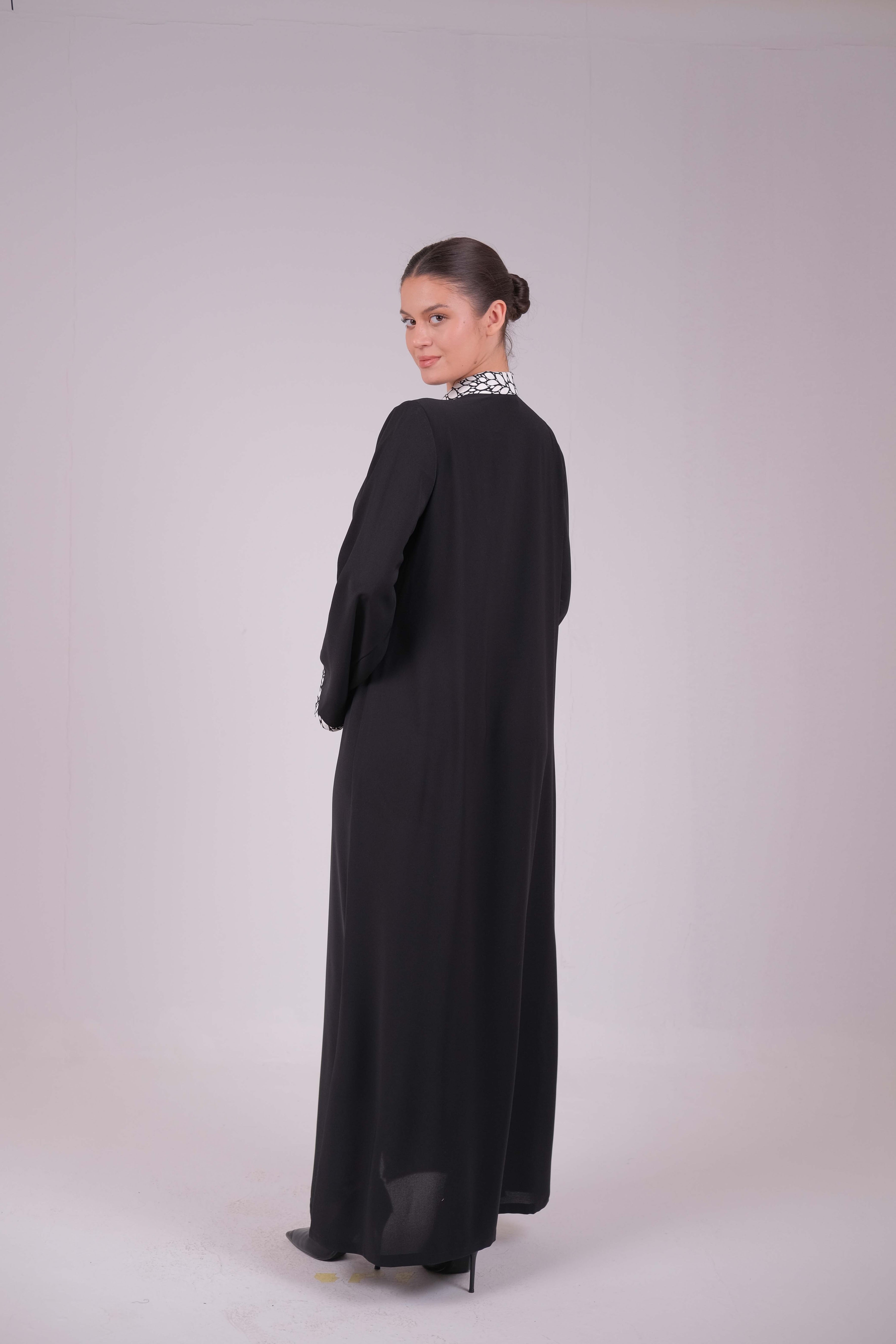 Bloom abaya