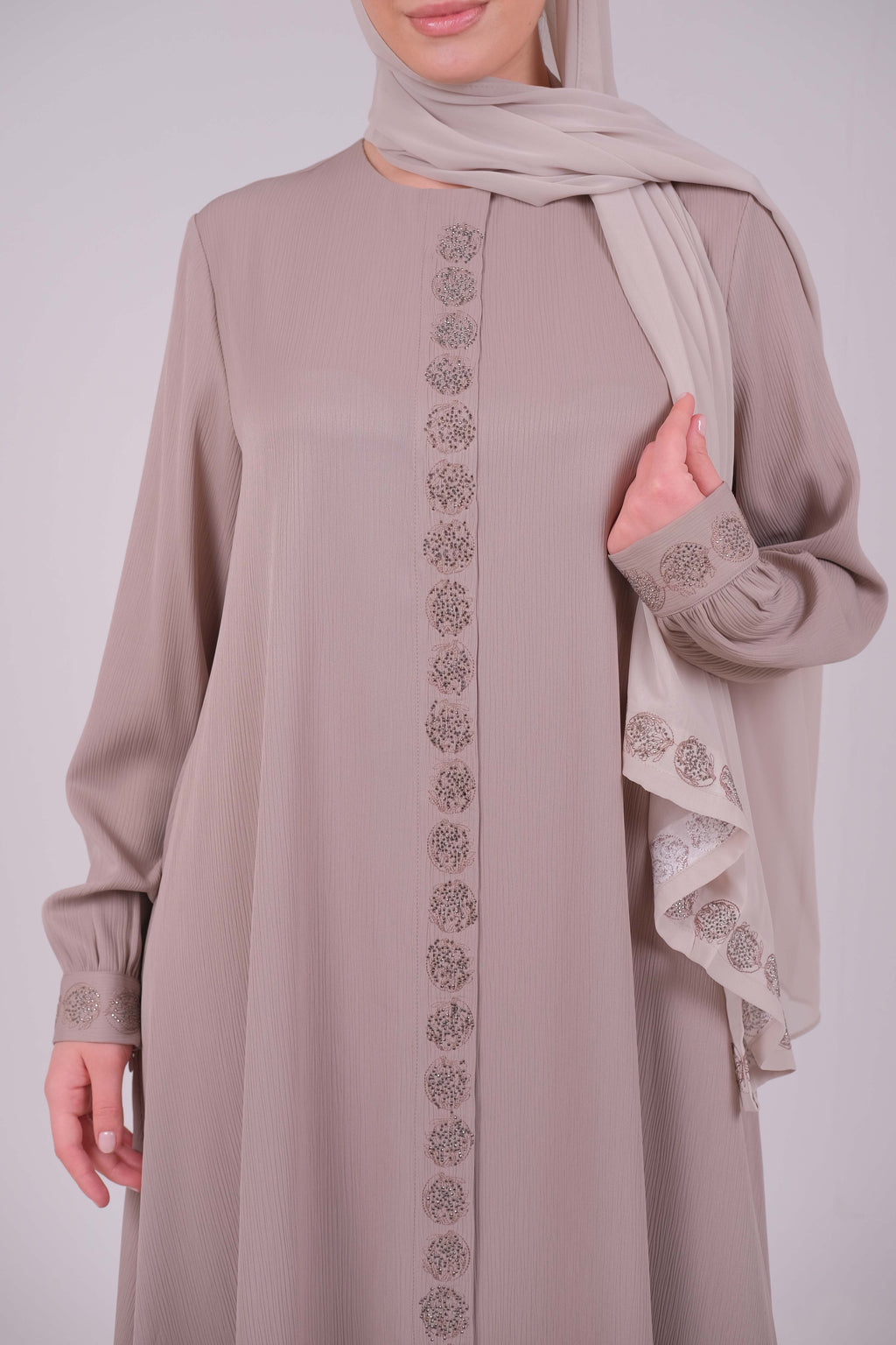 Qamar Abaya