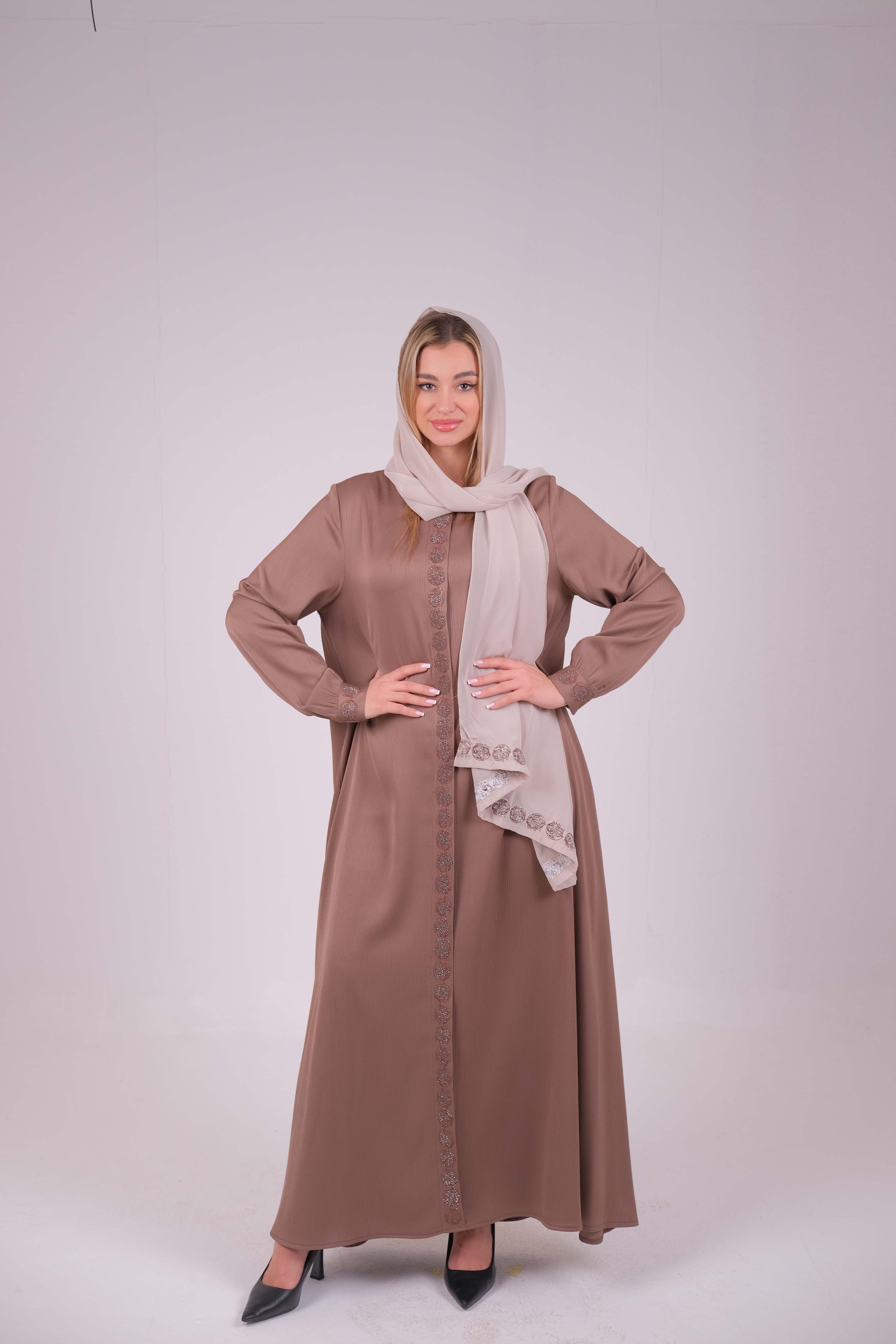 Qamar Abaya