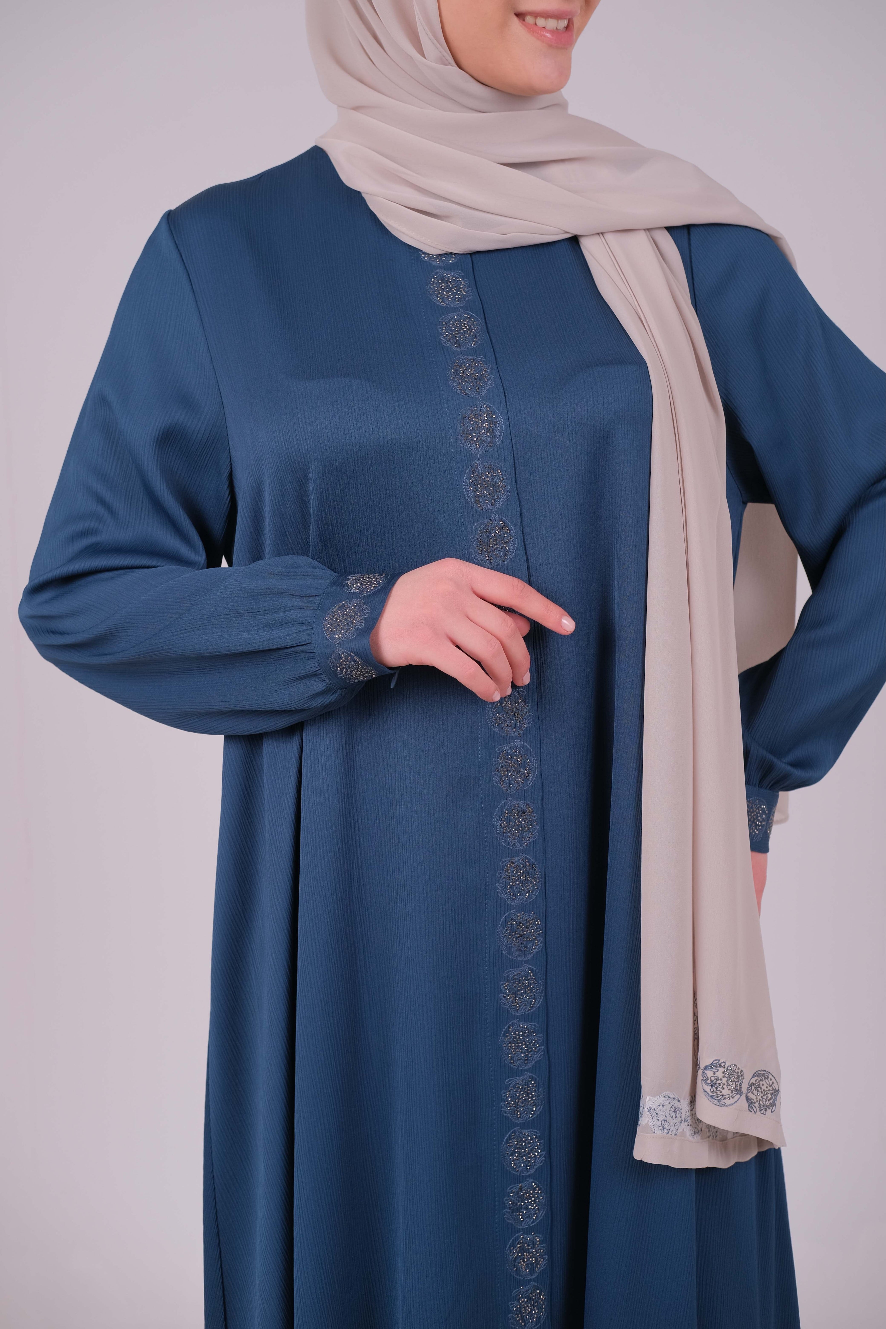 Qamar Abaya