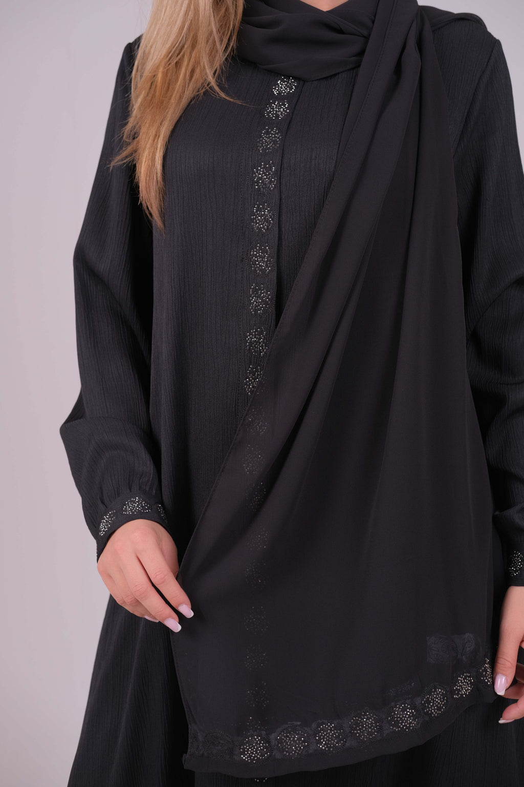 Qamar Abaya